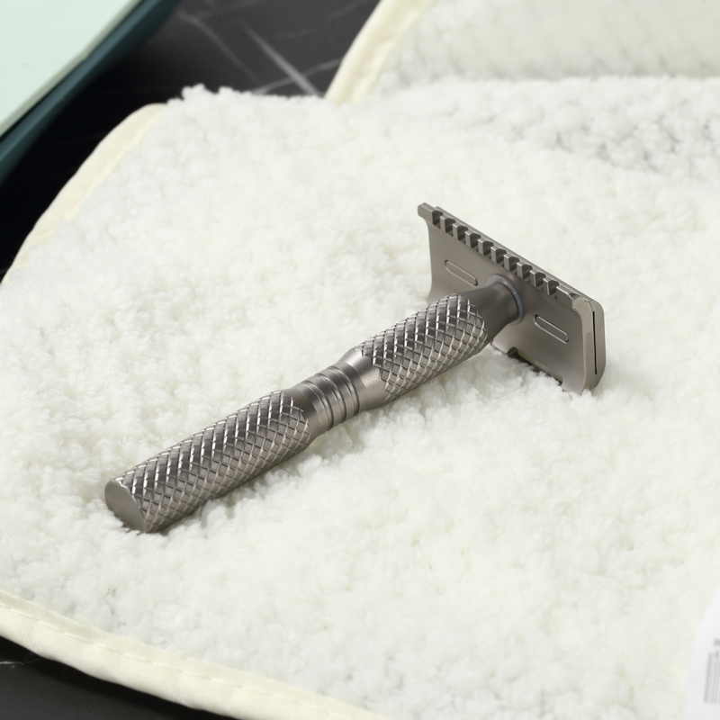 YAQI Ghost 90DC 크로스 그레인 패턴 티타늄 - Safety Razor Handle 리뷰 및 가격